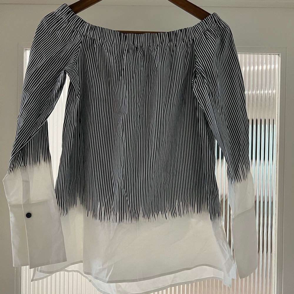 Lafayette Shirt with drop down shoulders 🥂